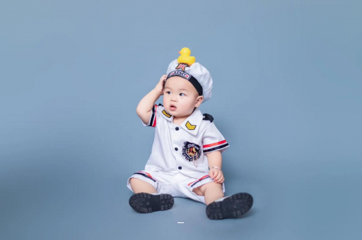 慈溪宝宝老摇头怎么回事